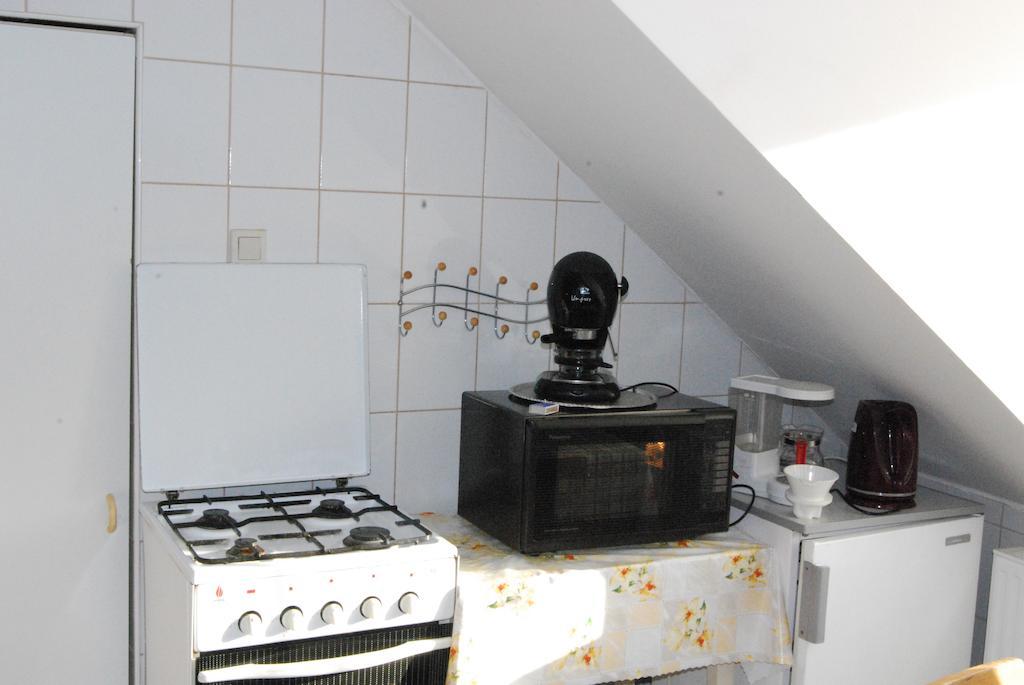 Karavan Panzio Hotel Kecskemét Esterno foto