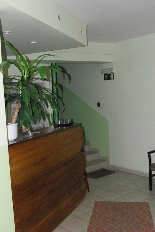 Karavan Panzio Hotel Kecskemét Esterno foto