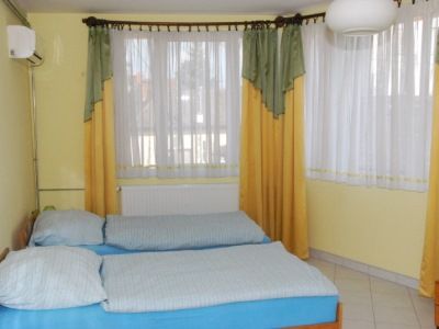 Karavan Panzio Hotel Kecskemét Esterno foto